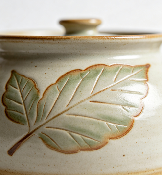 Sorivo - Arcello Ceramic Pot, Leaf Pattern